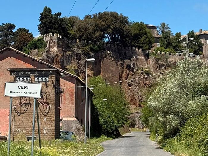 Appartamento bilocale in vendita in Piazza San Felice, Cerveteri