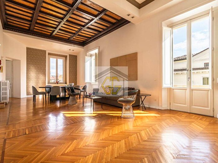 Appartamento con 5 locali in affitto in Via Aterno, Trieste Coppedè, Roma