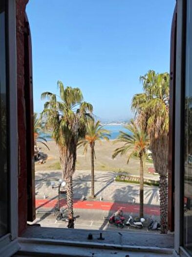 Appartamento con 6 locali in affitto in Viale Rimembranze, Sestri Levante