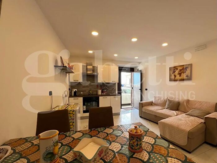 Casa monolocale in vendita in Via Vittorio Veneto, Siracusa