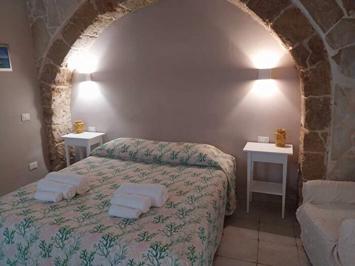Appartamento monolocale in affitto in Via Salomone, Ortigia, Siracusa