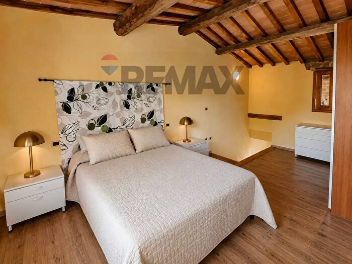 Appartamento quadrilocale in vendita in Loro Ciuffenna