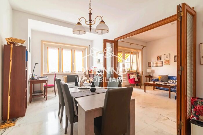 Appartamento con 7 locali in vendita in Roma