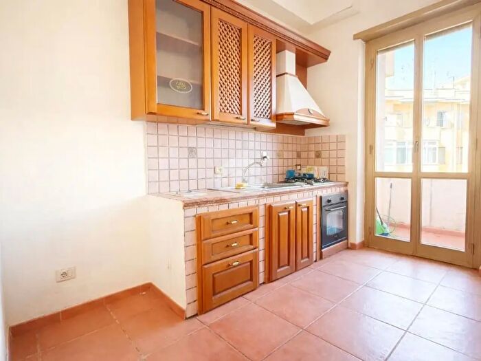 Appartamento bilocale in vendita in Via San Remo, Roma