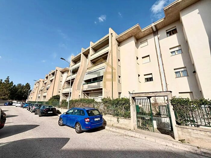 Appartamento con 5 locali in vendita in Via Marchese di Villabianca, Partinico