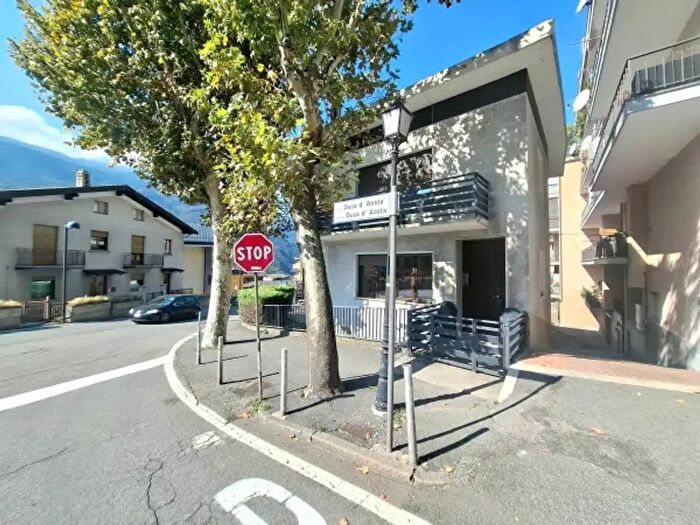 Case in Vendita e in Affitto - 2