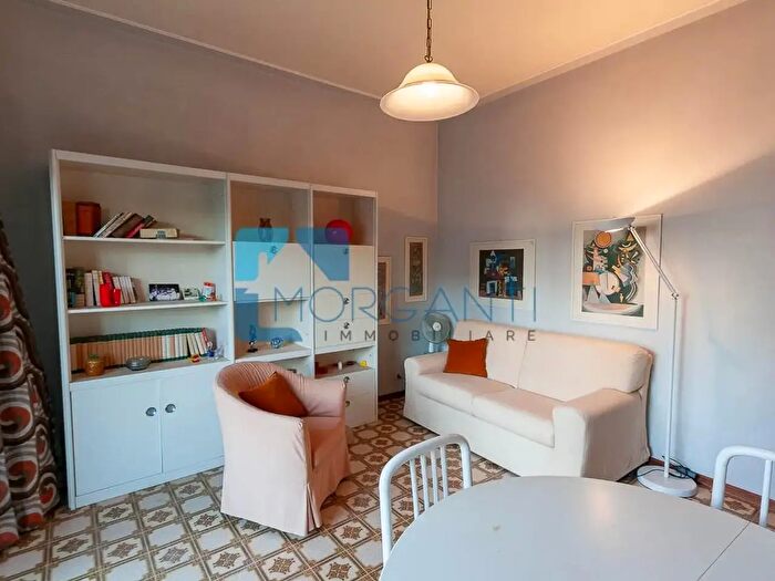 Appartamento trilocale in vendita in Camaiore