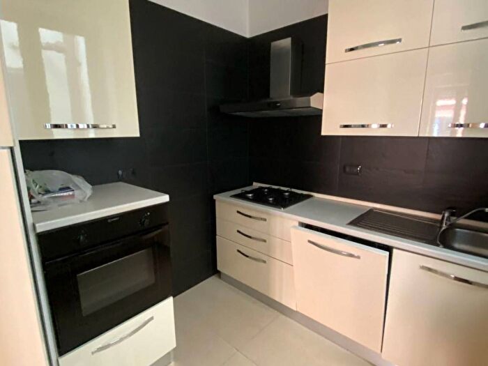 Appartamento quadrilocale in affitto in Borgo Giacomo Tommasini, Centro Storico, Parma