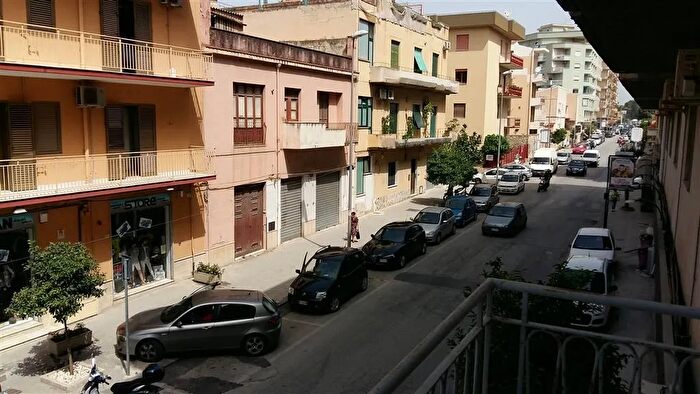 Appartamento con 6 locali in vendita in Via dei Cappuccini Sciacca, Sciacca