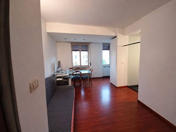 Appartamento bilocale in affitto in Via delle Primule, Lorenteggio, Milano