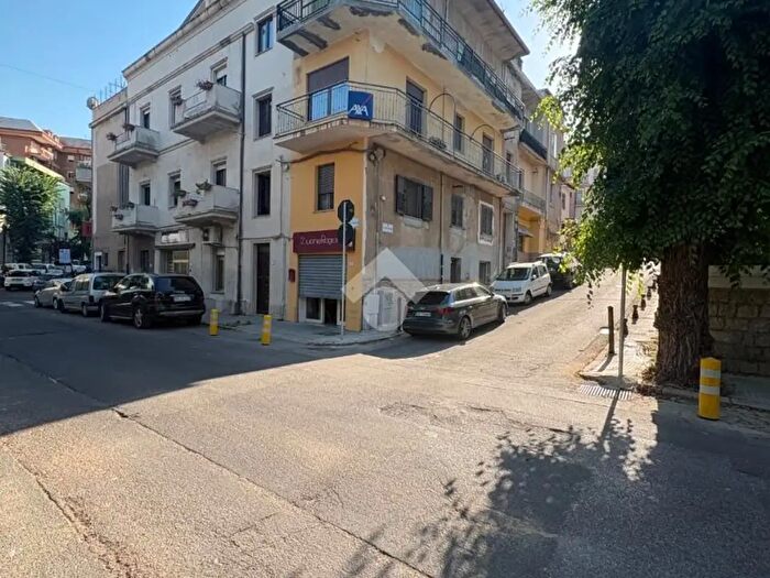 Appartamento quadrilocale in vendita in Via Martiri d'Ungheria, Nuoro