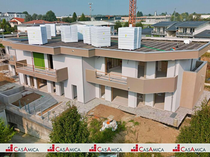 Appartamento trilocale in vendita in Via Gian Andrea Gavazzeni, Martinengo