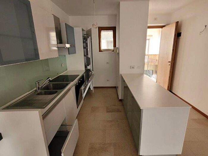 Appartamento trilocale in affitto in Freiheitsstraße, Centro, Merano