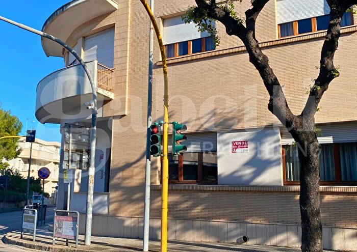 Casa con 8 locali in vendita in Via Vittorio Emanuele III, Nardo