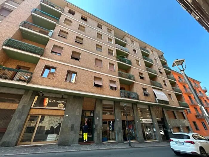 Appartamento quadrilocale in vendita in Via Moriondo, Acqui Terme