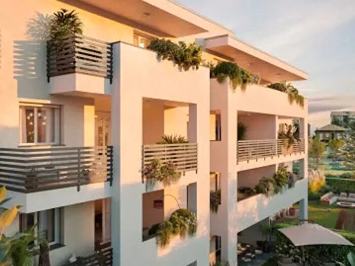 Appartamento bilocale in vendita in Via Santa Maria, Cologno Monzese