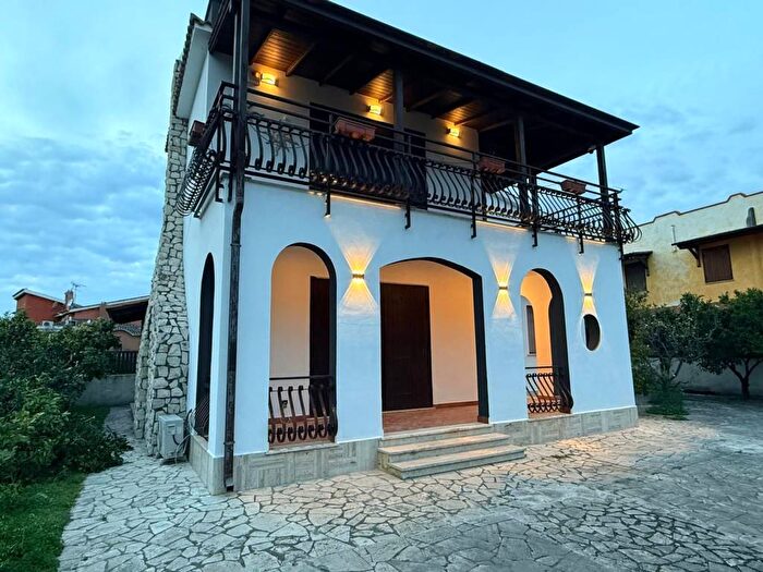 Appartamento con 6 locali in affitto in Via Terracina, Centro, San Felice Circeo