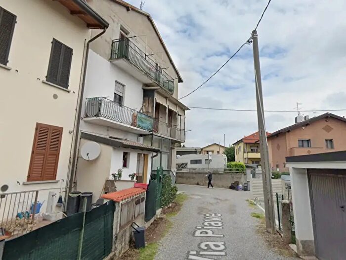 Case in Vendita e in Affitto - 3