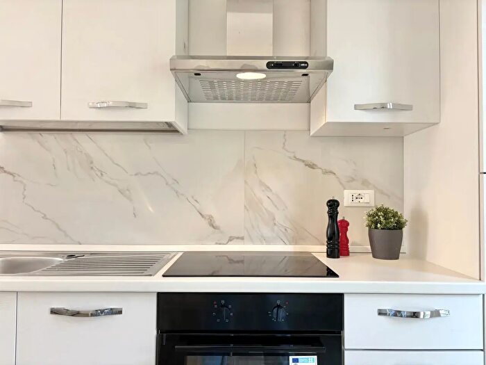 Appartamento trilocale in vendita in Via Raffaello Sanzio, Cesenatico