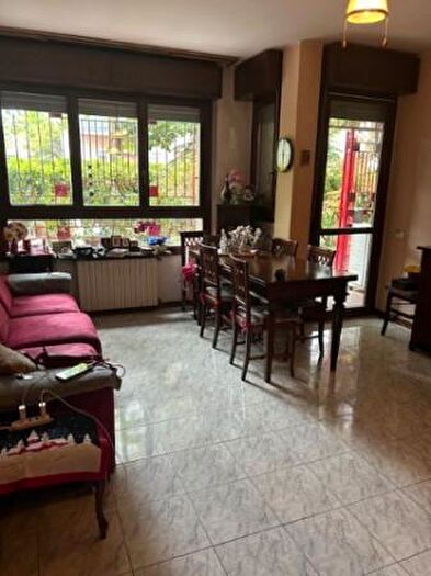 Appartamento trilocale in vendita in Via Firenze, Legnano