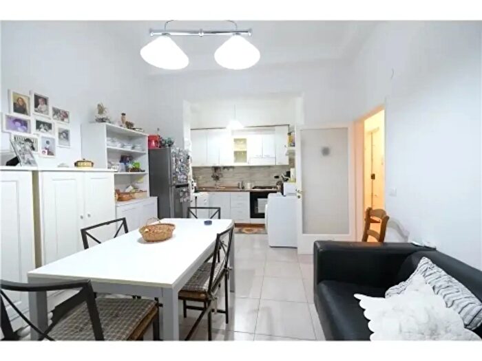 Appartamento trilocale in affitto in Firenze