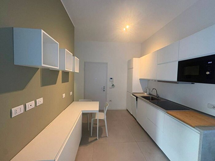 Appartamento bilocale in affitto in Via Ovada, Famagosta, Milano