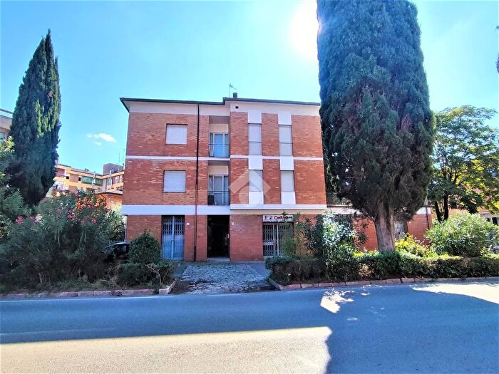 Appartamento con 5 locali in vendita in Via Adriatica, Perugia