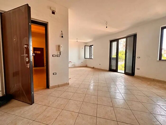 Appartamento quadrilocale in vendita in Via Arcangelo Vitolo, Roccadaspide