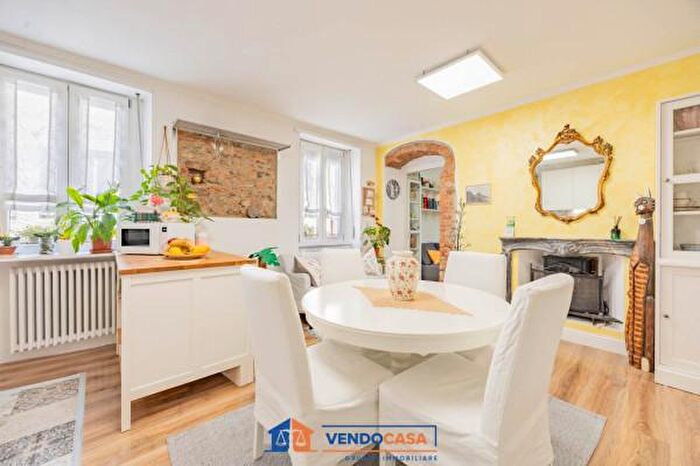 Case in Vendita e in Affitto - 2