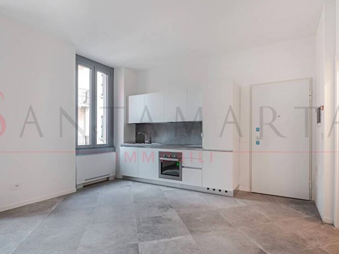 Appartamento bilocale in affitto in Via delle Forze Armate, Gambara, Milano