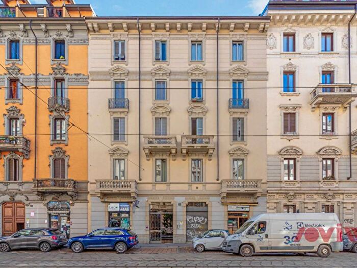 Appartamento monolocale in affitto in Via Luigi Settembrini, Buenos Aires, Milano