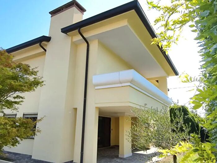 Casa con 5 locali in vendita in Via Giuseppe Tartini, Abano Terme