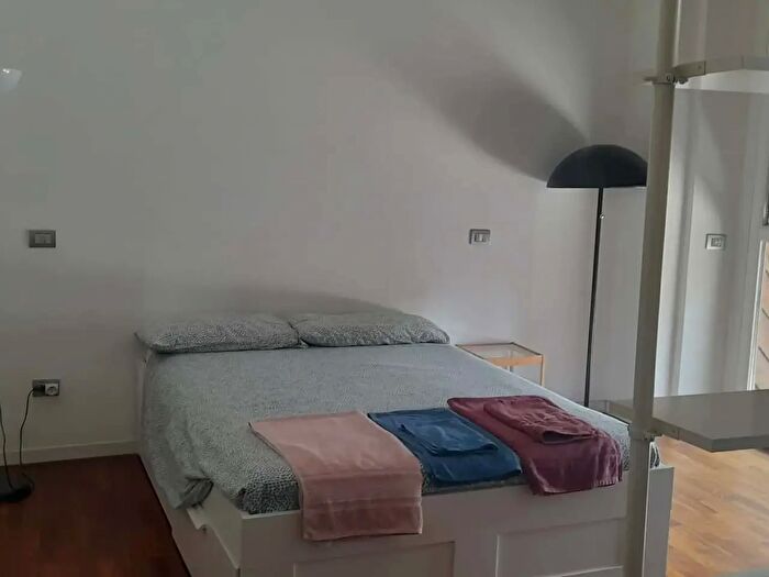 Appartamento monolocale in affitto in Via Tristano Calco, Milano