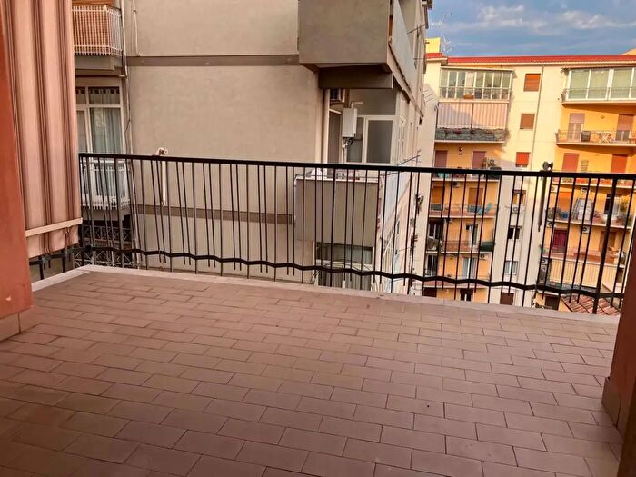 Appartamento bilocale in affitto in Via Eleonora d'Angiò, Catania
