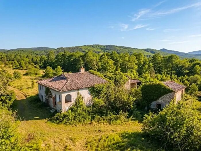 Casa con 6 locali in vendita in Strada Provinciale delle Pinete, Monticiano