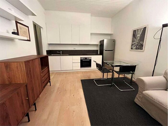 Appartamento bilocale in affitto in via vigevano, Navigli Darsena, Milano