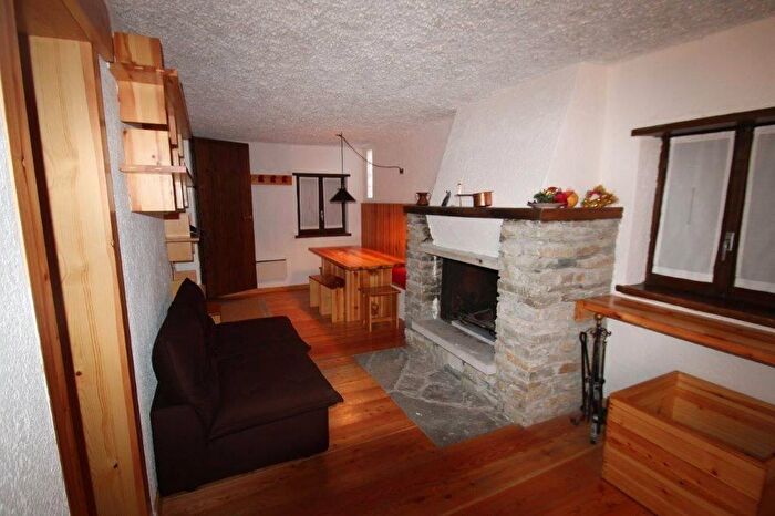 Appartamento con 5 locali in vendita in Via Madesimo, Madesimo