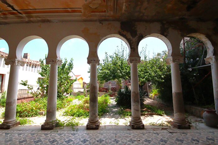 Casa con 7 locali in vendita in Via Funtanalada, Sinnai