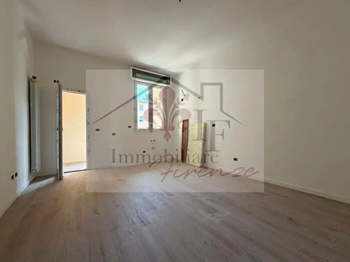 Appartamento trilocale in vendita in Via Mario Ulivelli, Firenze