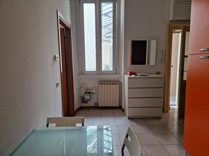 Appartamento bilocale in affitto in Via Michelangelo Buonarroti, Amendola Buonarroti, Milano
