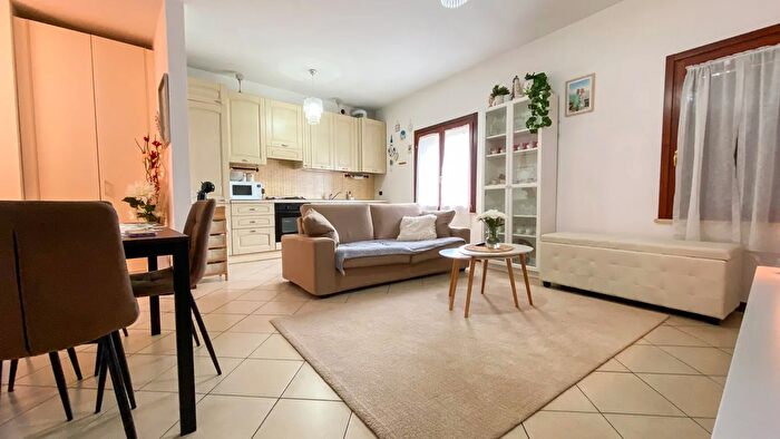 Appartamento in vendita in Via Alessandro Manzoni Vicomoscano Cr Italia, Casalmaggiore