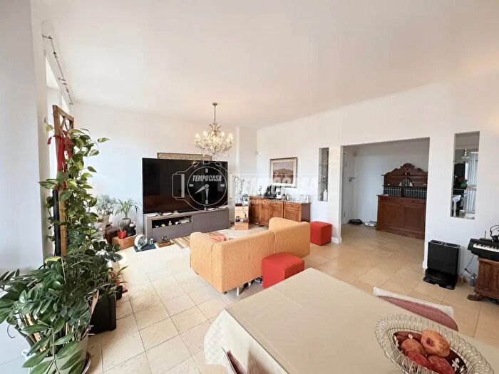 Appartamento trilocale in vendita in Via Amilcare Ponchielli, Monza
