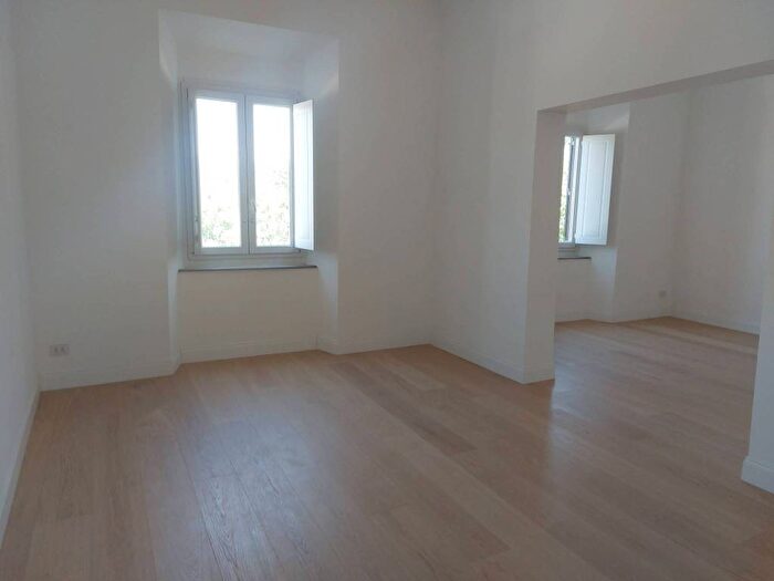 Appartamento con 5 locali in affitto in Lungotevere dei Mellini, Prati, Roma