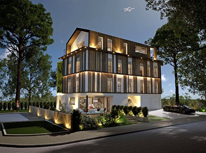 Appartamento trilocale in vendita in Via Capua, Cervia