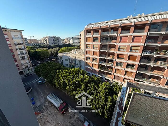 Appartamento quadrilocale in affitto in Via Guglielmo Oberdan, Lecce