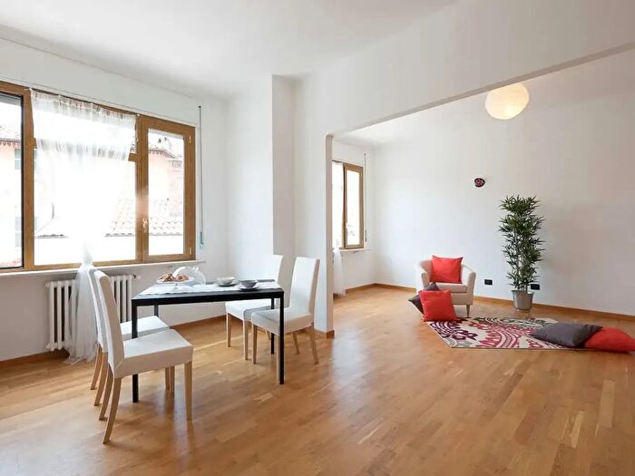 Appartamento trilocale in vendita in Via Antica Zecca, Asti