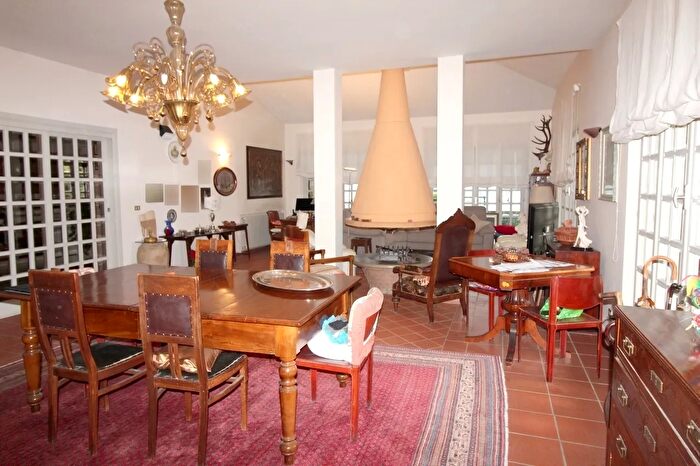 Casa quadrilocale in vendita in Rimini Rn, Santarcangelo Di Romagna