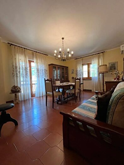 Appartamento quadrilocale in vendita in Via Piazza dArmi, Vibo Valentia