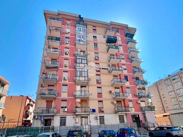 Appartamento trilocale in vendita in Via Antonio Pigafetta, Palermo