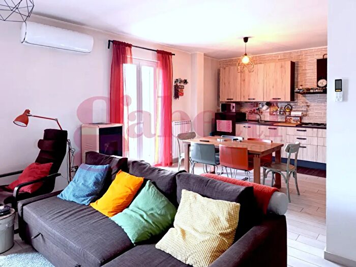 Appartamento quadrilocale in vendita in Viale Aurora, Telese